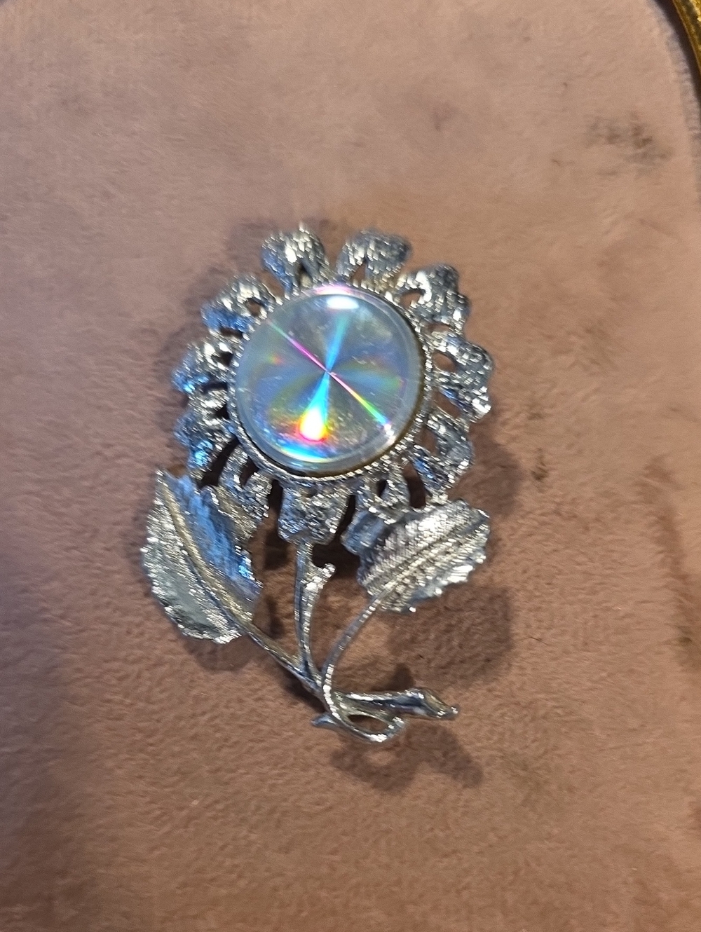 Vintage 1960s Jewelarama Holographic Flower Brooch
